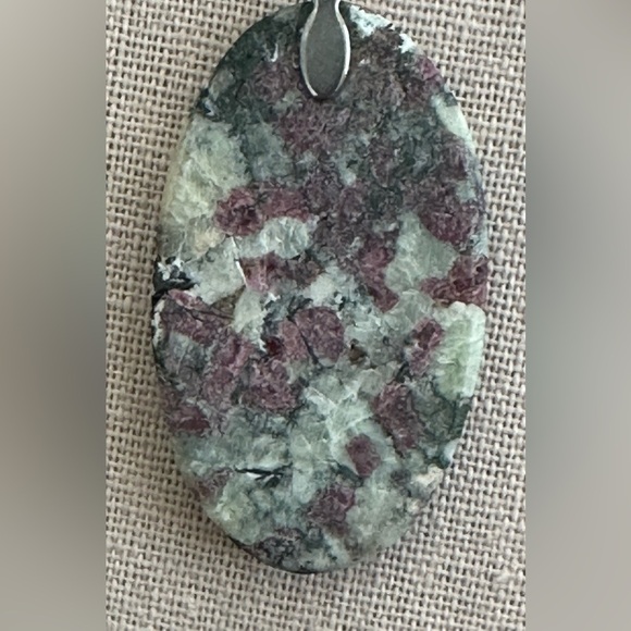 22-1/2 inch Glass bead Necklace NWOT - Picture 6 of 16